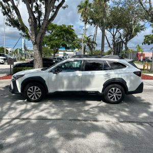 2023 Subaru OUTBACK PREMIUM — фото 3