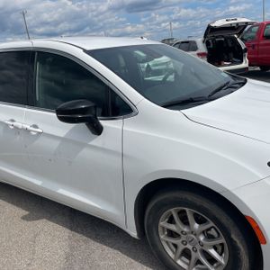 2025 Chrysler PACIFICA SELECT 缩略图 13