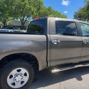 TOYOTA TUNDRA - 9