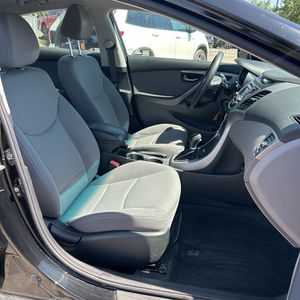 صورة مصغرة 33 لـ 2014 Hyundai ELANTRA SE