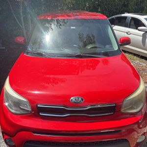 2017 KIA SOUL + 照片 13