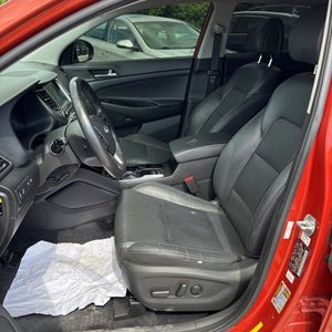 2017 Hyundai TUCSON LIMITED 照片 32