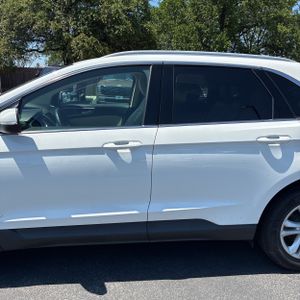 FORD EDGE SEL - 4