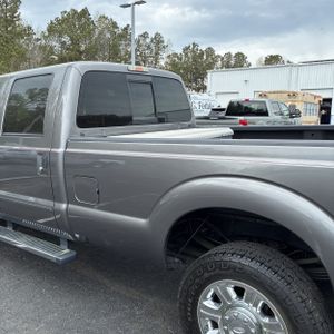 FORD F-350 SUPER DUTY LARIAT - 6