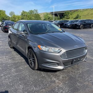 FORD FUSION SE - 7