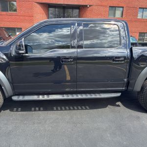 FORD F-150 RAPTOR - 4