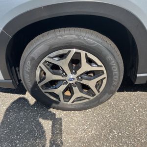 صورة 17 لـ 2023 Subaru FORESTER PREMIUM