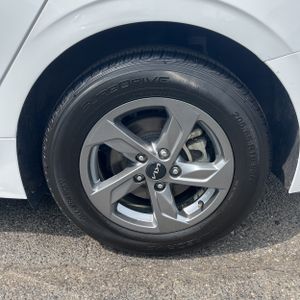 2023 KIA K5 LXS thumbnail 18