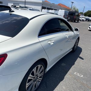 MERCEDES-BENZ CLA - 9