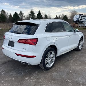 AUDI Q5 2.0T TECH PREMIUM - 8