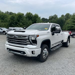 صورة 1 لـ 2024 Chevrolet SILVERADO 3500 HIGH COUNTRY
