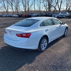 CHEVROLET MALIBU 1LT - 8