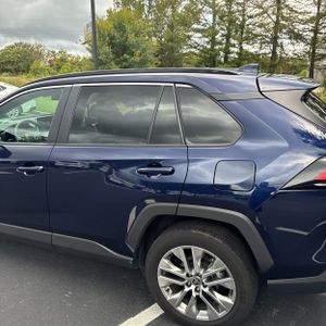 صورة 6 لـ 2025 Toyota RAV4 XLE PREMIUM