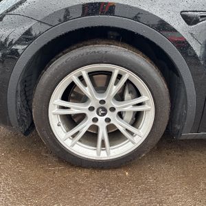 TESLA MODEL Y LONG RANGE - 5