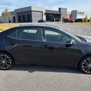 صورة مصغرة 11 لـ 2015 Toyota COROLLA S PLUS