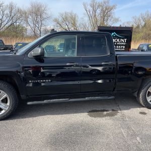 CHEVROLET SILVERADO 1500 CUSTOM - 4