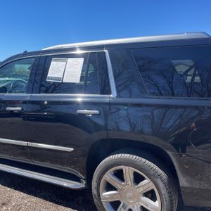 CADILLAC ESCALADE LUXURY - 6