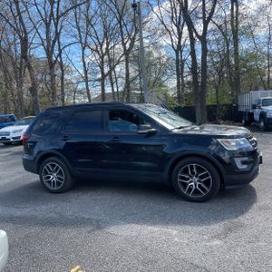 FORD EXPLORER SPORT - 10