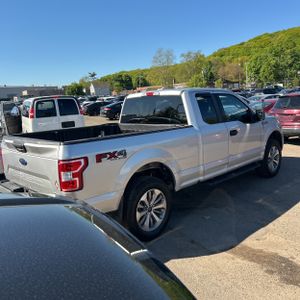 FORD F-150 XL - 8