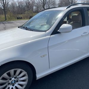 BMW 3-SERIES 328I - 2