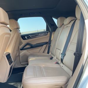 2019 Porsche CAYENNE S thumbnail 34
