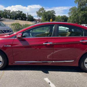 HYUNDAI SONATA HYBRID BASE - 4