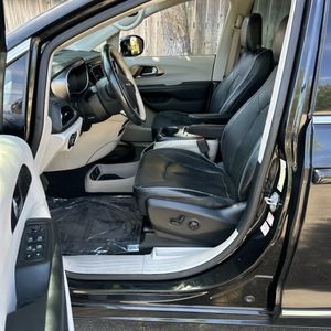 2018 Chrysler PACIFICA LIMITED — фото 32