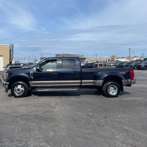 FORD F-350 SUPER DUTY LARIAT - 3
