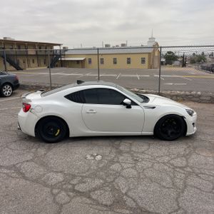 SUBARU BRZ PREMIUM - 10
