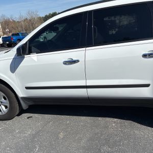 CHEVROLET TRAVERSE LS - 3