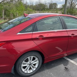 HYUNDAI SONATA GLS - 9