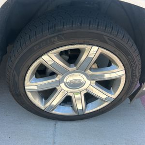 2018 Cadillac ESCALADE LUXURY — миниатюра 20
