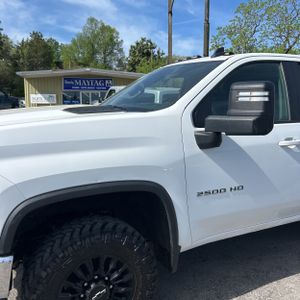 CHEVROLET SILVERADO 2500HD LT - 2