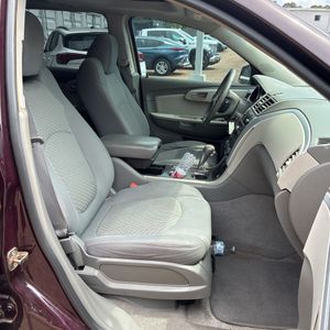 2009 Chevrolet TRAVERSE LT — миниатюра 33