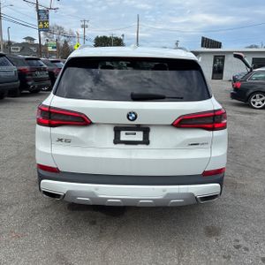 BMW X5 XDRIVE40I - 7