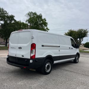 FORD TRANSIT 150 - 8