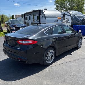FORD FUSION SE - 8