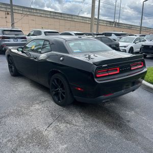 صورة 5 لـ 2017 Dodge CHALLENGER SXT