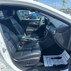 2020 Mercedes-BENZ GLA — миниатюра 32