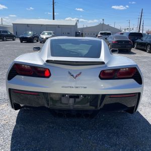 Chevrolet Corvette Stingray - 7