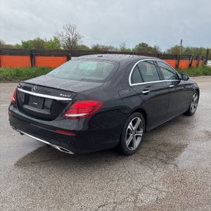 MERCEDES-BENZ E-CLASS - 8