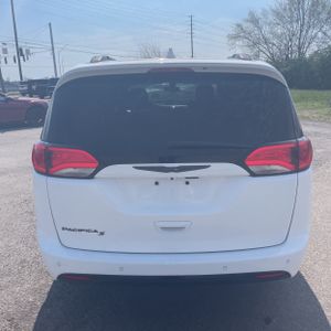 CHRYSLER PACIFICA TOURING L PLUS - 7