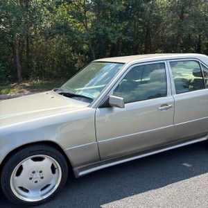 1994 Mercedes-BENZ E 320 照片 2