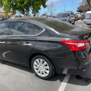 2017 Nissan SENTRA SV — фото 6