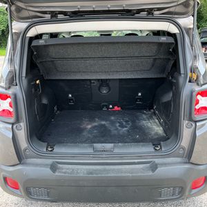صورة 42 لـ 2021 JEEP RENEGADE LATITUDE