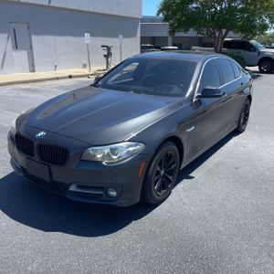 BMW 5 SERIES 528I - 1