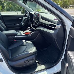 صورة مصغرة 33 لـ 2023 Toyota HIGHLANDER XLE