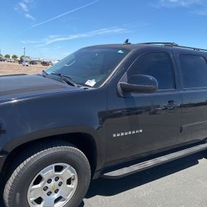 صورة 2 لـ 2013 Chevrolet SUBURBAN LT