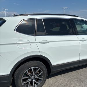 VOLKSWAGEN TIGUAN SE 4MOTION - 9