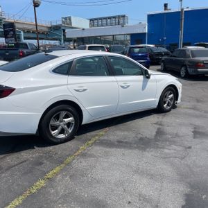 صورة 9 لـ 2023 Hyundai SONATA SE